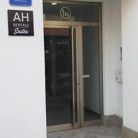 Ah * Vinaros